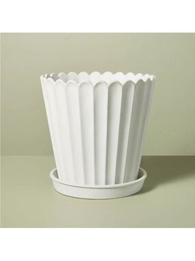 Scallop-Fluted Stoneware In/Outdoor Planter Pot Large - Hearth & Hand Magnolia
